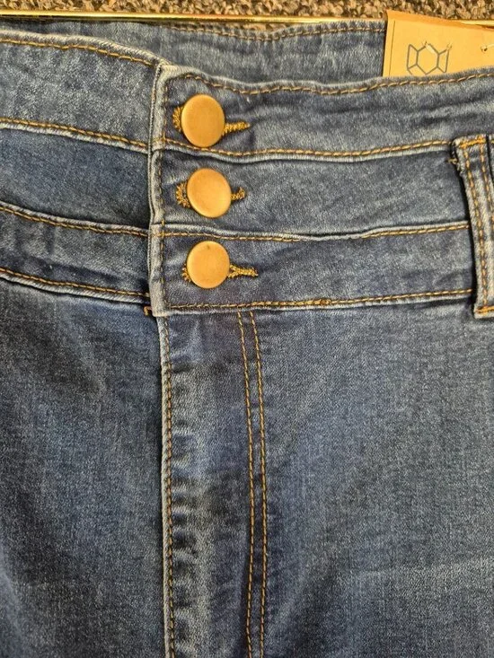 Women's High-Waisted Distressed Skinny Jeans Size 16 by Blue Turtle - Picture 5 of 12